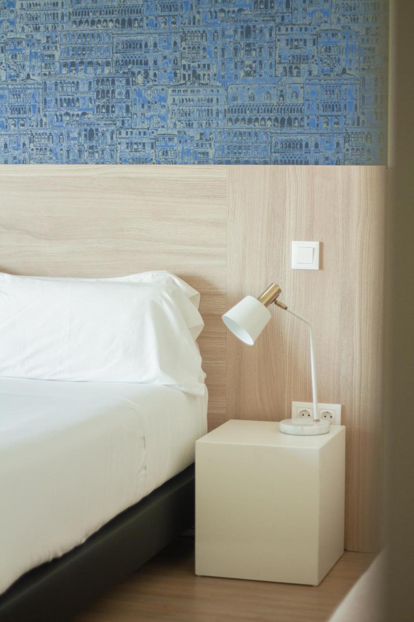 Room Select Porto Suites 外观 照片
